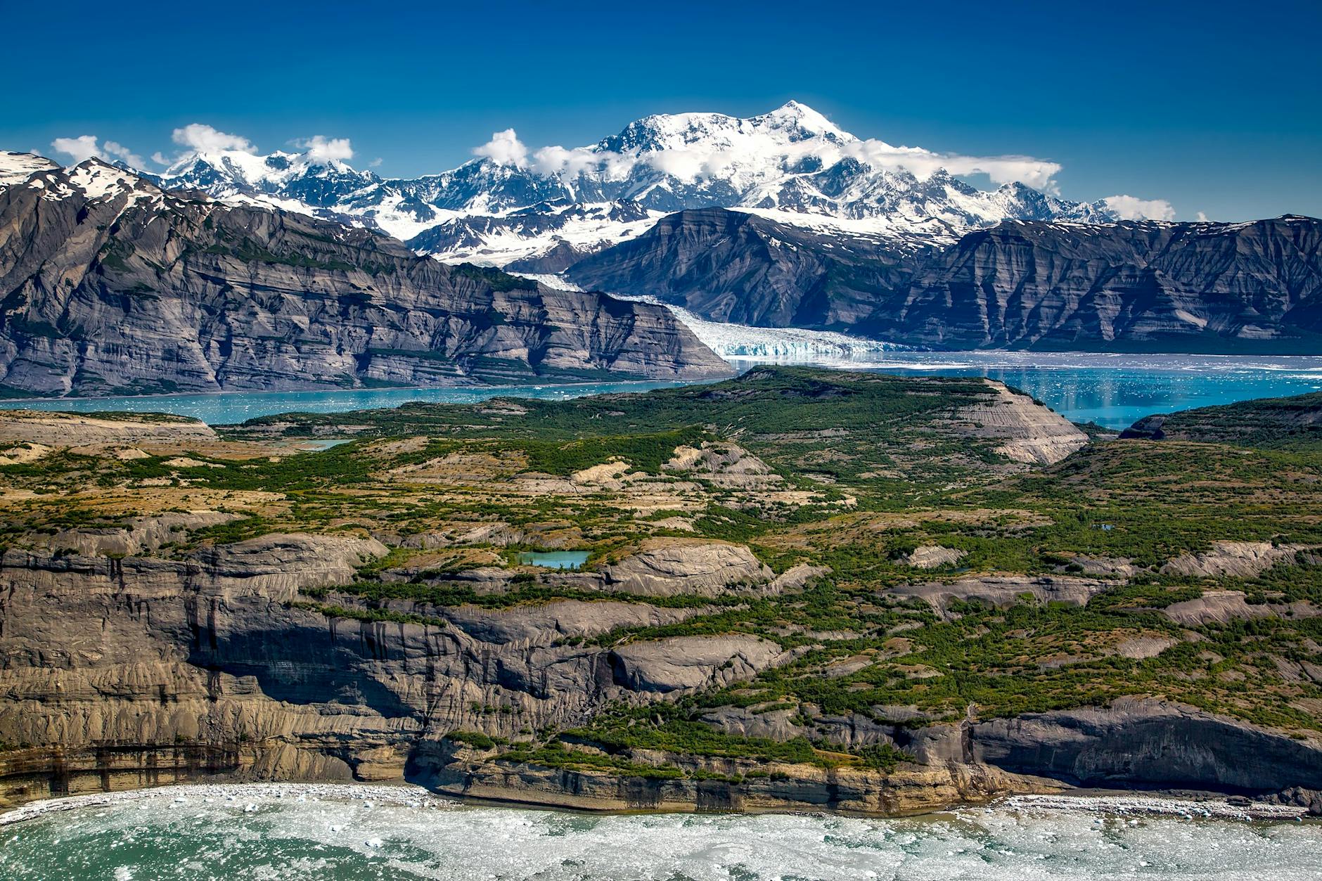 Alaska Mountains and Glacier